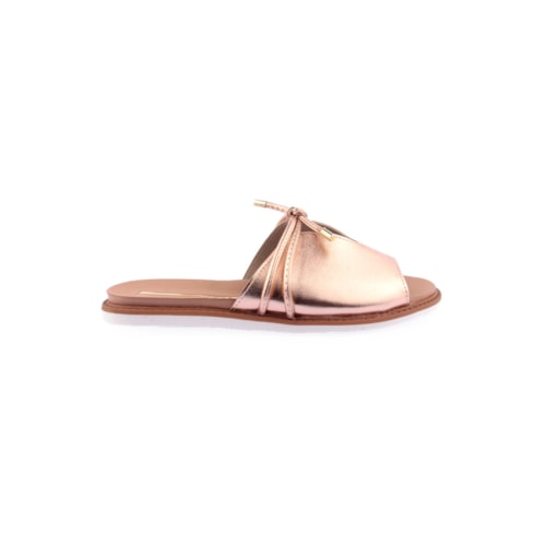 Chinelo MOLECA