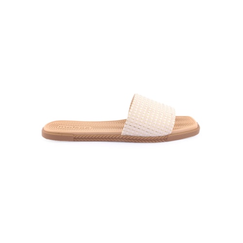 Chinelo MOLECA