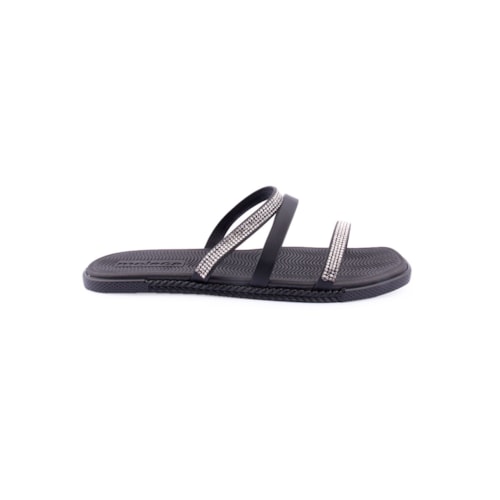 Chinelo MOLECA