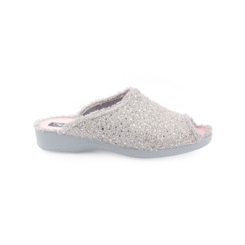 Chinelo JAVER