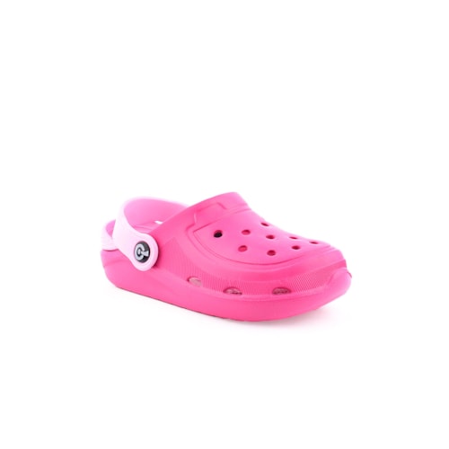 Chinelo UAUH