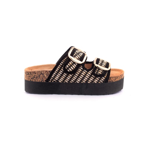 Chinelo ISTERIA