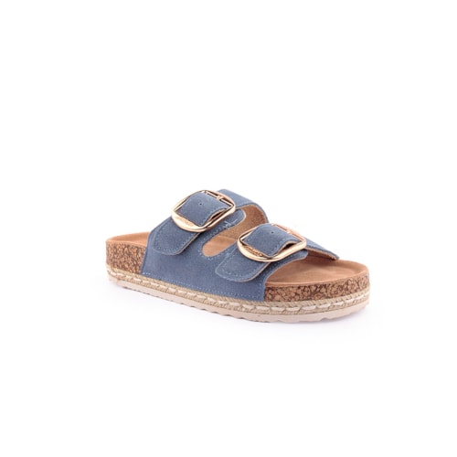 Chinelo ISTERIA