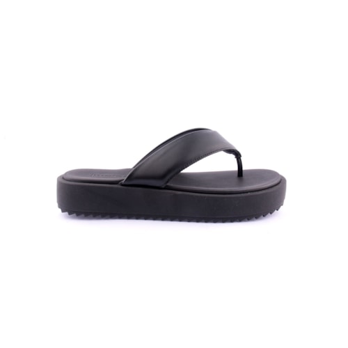 Chinelo MOLECA