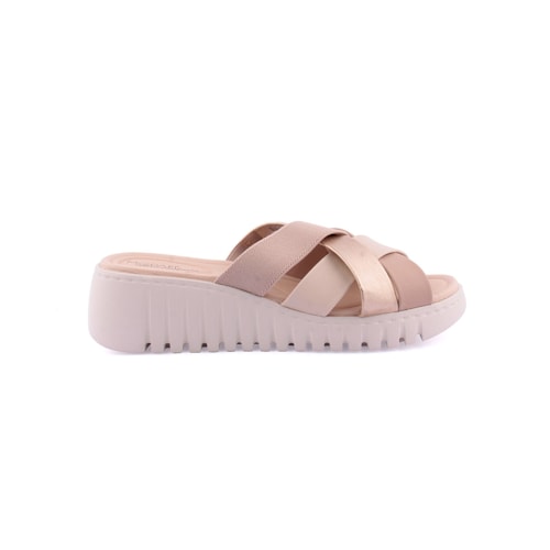 Chinelo MODARE